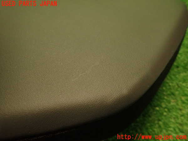 2UPJ-35487180]プジョー・RCZ(T7R5F03)左2列目ヘッドレスト 中古_m0002.jpg