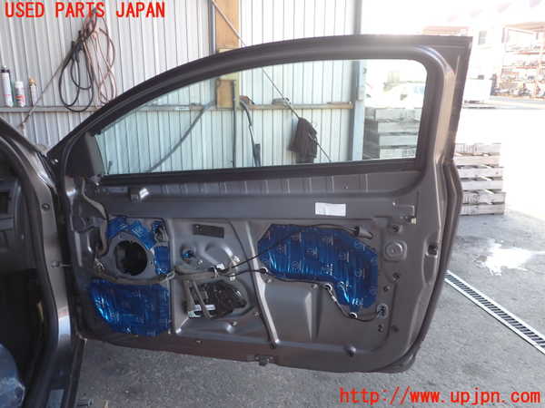 2UPJ-35491230]ルノー・メガーヌ R.S.(ルノー・スポール)(DZF4R)右ドア 中古 SAINT-GOBAIN SEKURIT M40 43R-009007_m0004.jpg