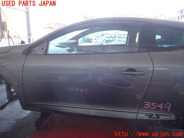 2UPJ-35491260]ルノー・メガーヌ R.S.(ルノー・スポール)(DZF4R)左ドア 中古 SAINT-GOBAIN SEKURIT M40 43R-009007_m0001.jpg