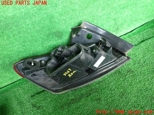 2UPJ-35491530]ルノー・メガーヌ R.S.(ルノー・スポール)(DZF4R)右テールランプ 中古_m0002.jpg
