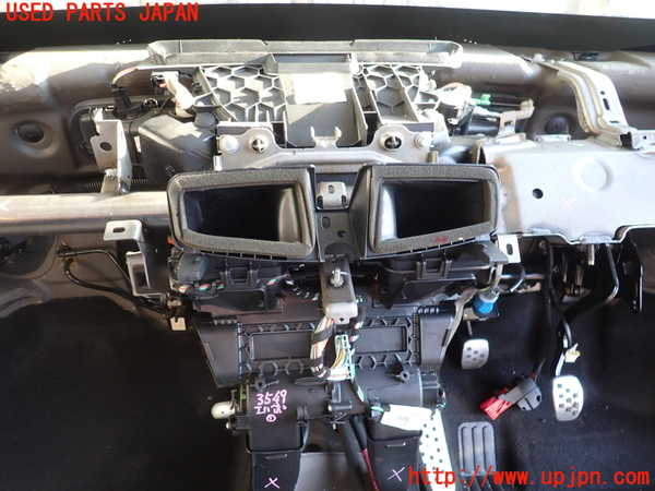 2UPJ-35496081]ルノー・メガーヌ R.S.(ルノー・スポール)(DZF4R)エバポレーター1 中古_m0001.jpg