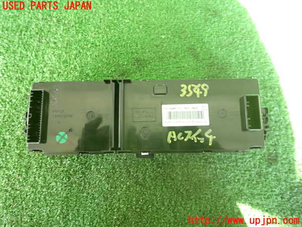 2UPJ-35496066]ルノー・メガーヌ R.S.(ルノー・スポール)(DZF4R)エアコンスイッチ1 中古_m0002.jpg