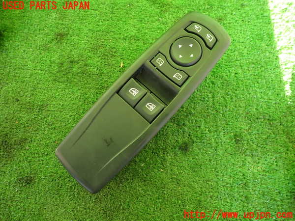 2UPJ-35496240]ルノー・メガーヌ R.S.(ルノー・スポール)(DZF4R)右パワーウィンドウスイッチ 中古_m0001.jpg