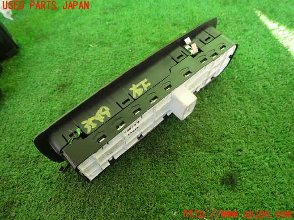 2UPJ-35496240]ルノー・メガーヌ R.S.(ルノー・スポール)(DZF4R)右パワーウィンドウスイッチ 中古_m0002.jpg