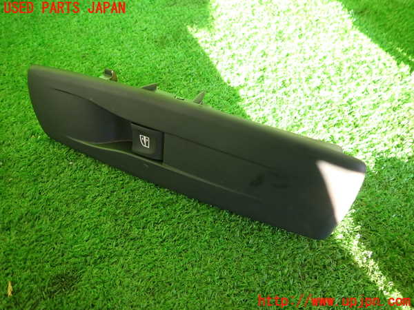 2UPJ-35496245]ルノー・メガーヌ R.S.(ルノー・スポール)(DZF4R)左パワーウィンドウスイッチ 中古_m0001.jpg