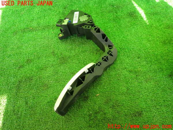 2UPJ-35496381]ルノー・メガーヌ R.S.(ルノー・スポール)(DZF4R)センサー1(アクセルペダル) 中古_m0002.jpg