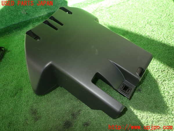 2UPJ-35497905]ルノー・メガーヌ R.S.(ルノー・スポール)(DZF4R)コラムカバー 中古_m0002.jpg