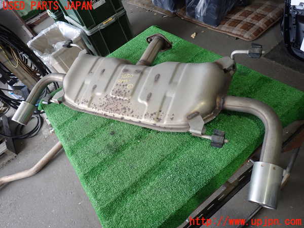 2UPJ-35502671]CX-8(KG2P)リアマフラー1 中古_m0001.jpg