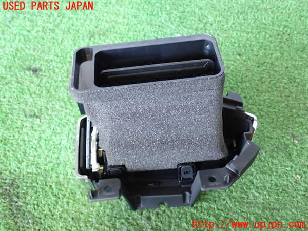 2UPJ-35507527]CX-8(KG2P)エアコン吹き出し口2 (右) 中古_m0003.jpg