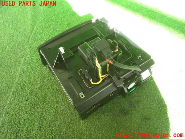 2UPJ-35516505]ベンツ E240 ステーションワゴン(211261)(S211)CDチェンジャー 中古_m0003.jpg