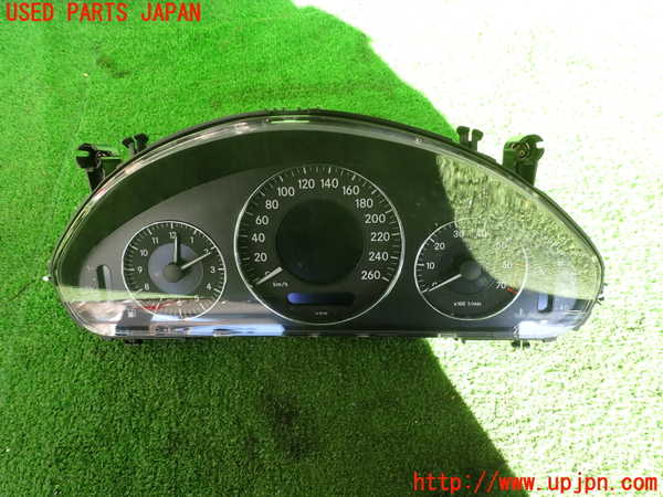 2UPJ-35516170]ベンツ E240 ステーションワゴン(211261)(S211)スピードメーター 中古_m0001.jpg