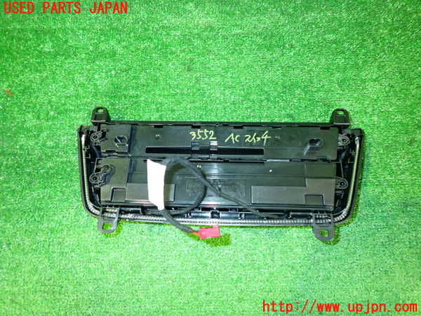 2UPJ-35526066]BMW 320i(8A20)エアコンスイッチ1 中古 (F30)_m0002.jpg