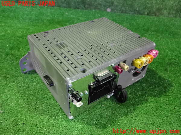 2UPJ-35526589]BMW 320i(8A20)カーナビゲーション HDD 中古 (F30)_m0002.jpg