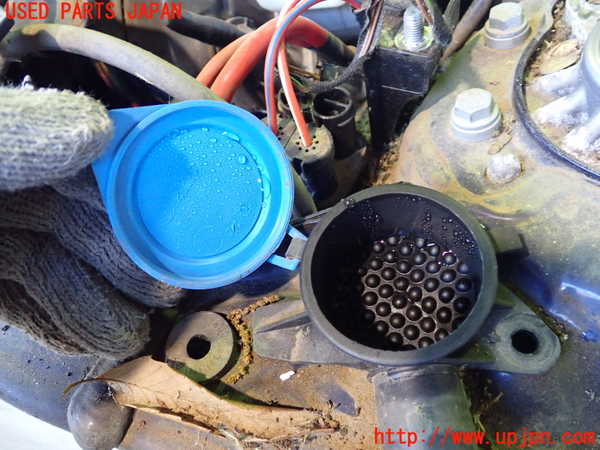 2UPJ-35526791]BMW 320i(8A20)ウォッシャータンク1 中古 (F30)_m0002.jpg