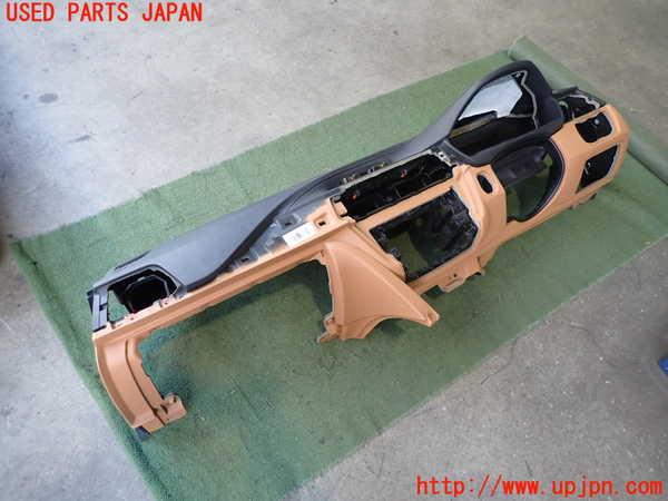 2UPJ-35527505]BMW 320i(8A20)ダッシュボード 中古 (F30)_m0001.jpg