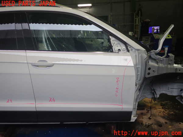 2UPJ-35531230]VW・T-Cross(ティークロス)(C1DKR)右前ドア (43R-000479) 中古_m0001.jpg