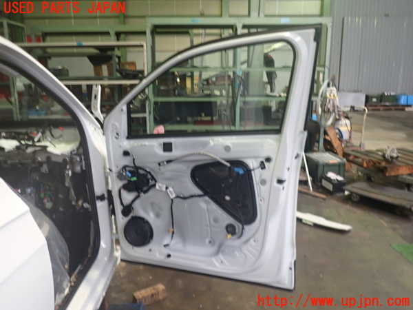 2UPJ-35531230]VW・T-Cross(ティークロス)(C1DKR)右前ドア (43R-000479) 中古_m0005.jpg
