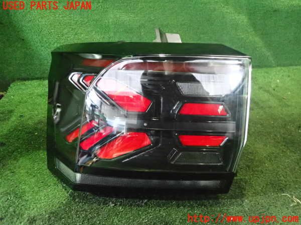 2UPJ-35531536]VW・T-Cross(ティークロス)(C1DKR)左テールランプ 中古_m0001.jpg