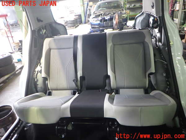 2UPJ-35537385]VW・T-Cross(ティークロス)(C1DKR)リアシート 中古_m0001.jpg