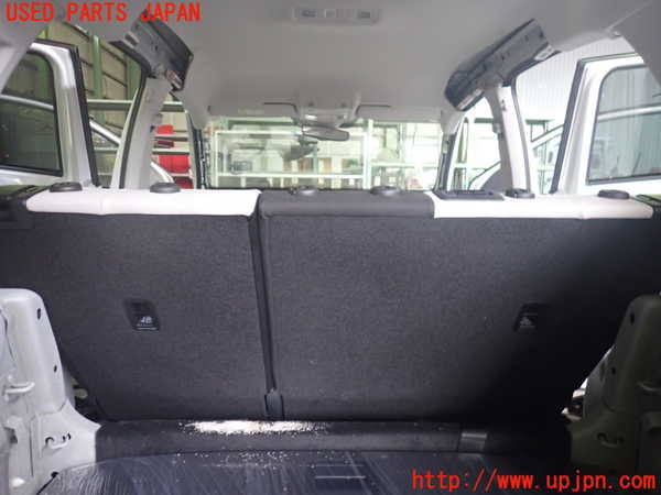 2UPJ-35537385]VW・T-Cross(ティークロス)(C1DKR)リアシート 中古_m0004.jpg