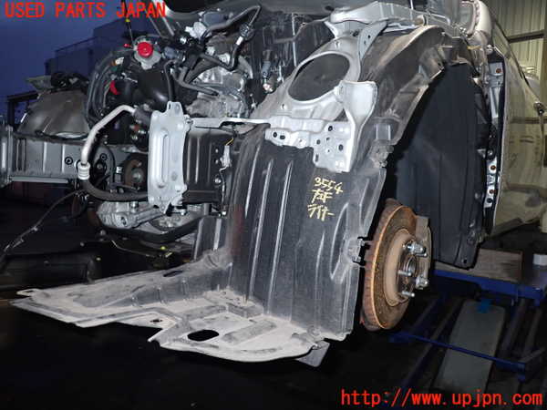 2UPJ-35541092]クラウン ロイヤル(GRS210)左前フェンダーライナー 中古_m0001.jpg