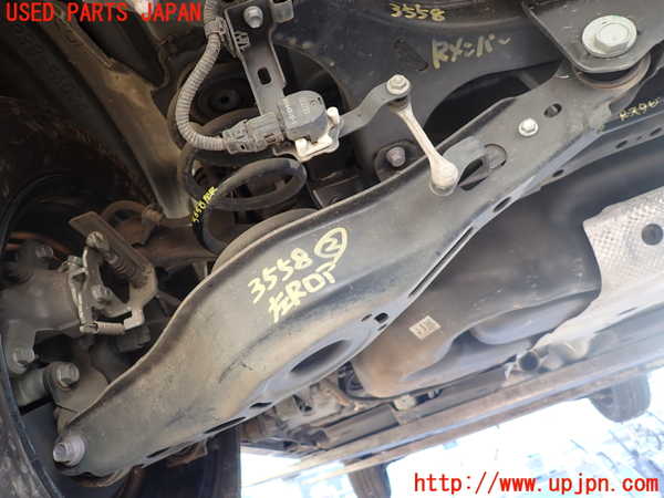 1UPJ-35585227]プリウスPHV(ZVW52)左リアロアアーム2 中古_m0001.jpg