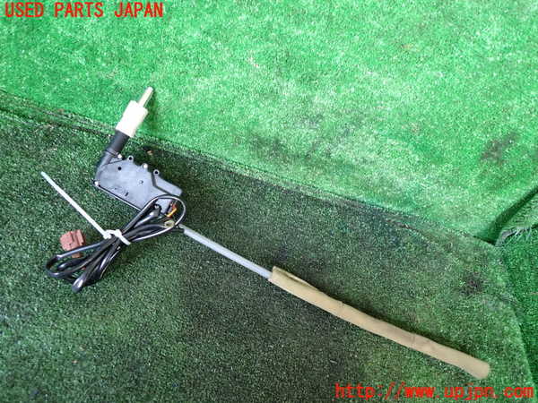 1UPJ-35591018]フーガハイブリッド(HY51)コーナーポール 中古_m0002.jpg