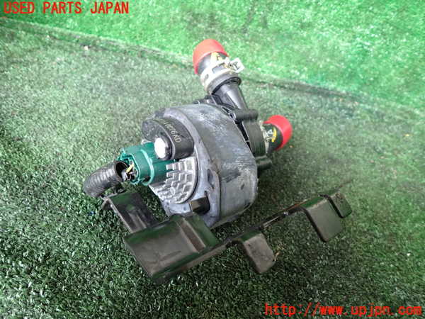 1UPJ-35592110]フーガハイブリッド(HY51)ウォーターポンプ 中古_m0002.jpg