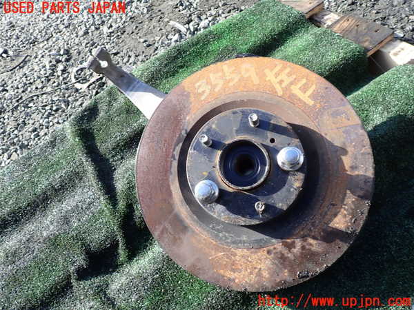 1UPJ-35594295]フーガハイブリッド(HY51)左フロントナックルハブ 中古_m0001.jpg