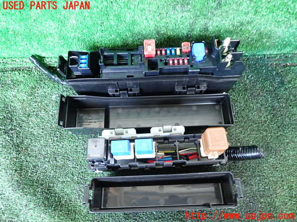 1UPJ-35596742]フーガハイブリッド(HY51)ヒューズボックス2 中古_m0003.jpg