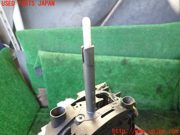 1UPJ-35597555]フーガハイブリッド(HY51)ATシフトレバー 中古_m0003.jpg