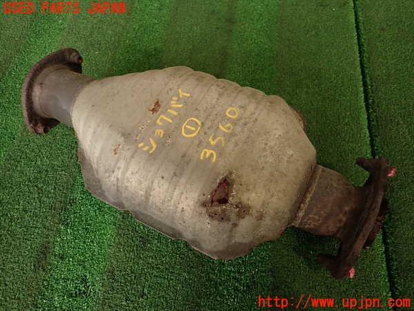 2UPJ-35602661]MR2(SW20) (V型)触媒1 (ジャンク品) 中古_m0001.jpg