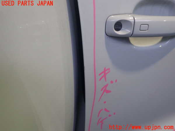 2UPJ-35621230]アウディ・Q3(8UCPSF)右前ドア 中古(43R-00082 M40A)_m0002.jpg