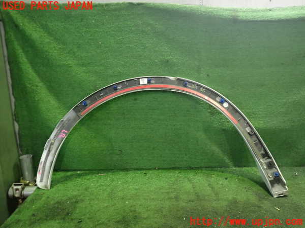 2UPJ-35621446]アウディ・Q3(8UCPSF)左後オーバーフェンダー 中古_m0002.jpg