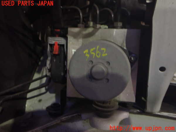 2UPJ-35624040]アウディ・Q3(8UCPSF)ABSアクチュエーター 中古_m0001.jpg