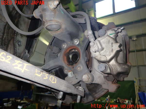 2UPJ-35624295]アウディ・Q3(8UCPSF)左フロントナックルハブ 中古_m0001.jpg