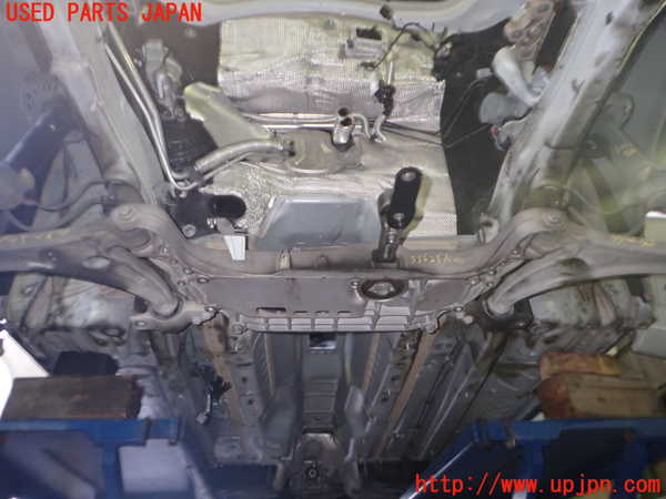 2UPJ-35625285]アウディ・Q3(8UCPSF)フロントメンバー 中古_m0001.jpg