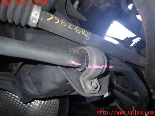 2UPJ-35625445]アウディ・Q3(8UCPSF)リアスタビライザー 中古_m0003.jpg