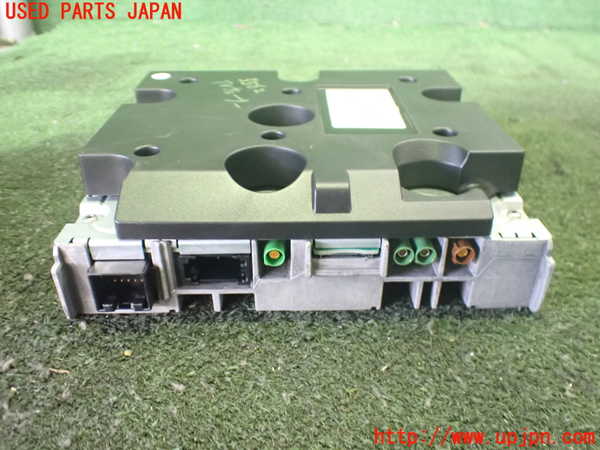 2UPJ-35626660]アウディ・Q3(8UCPSF)TVチューナー 中古_m0003.jpg