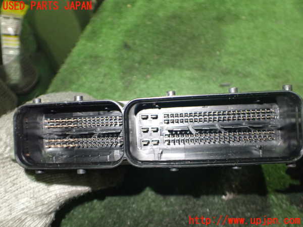 2UPJ-35626110]アウディ・Q3(8UCPSF)エンジンコンピューター 中古_m0003.jpg