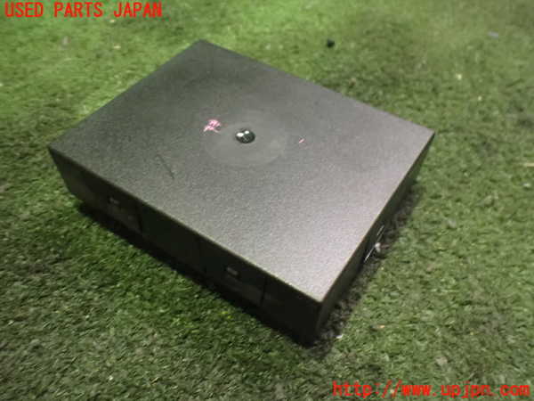 2UPJ-35626148]アウディ・Q3(8UCPSF)コンピューター3 中古_m0002.jpg