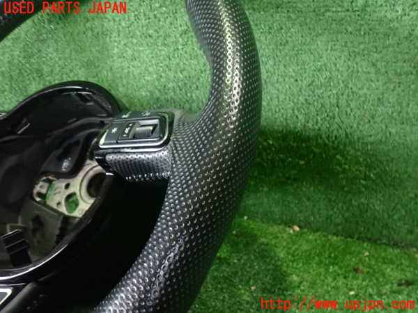 2UPJ-35627855]アウディ・Q3(8UCPSF)ステアリングホイール 中古_m0002.jpg