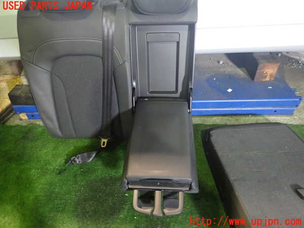 2UPJ-35627385]アウディ・Q3(8UCPSF)リアシート 中古_m0005.jpg