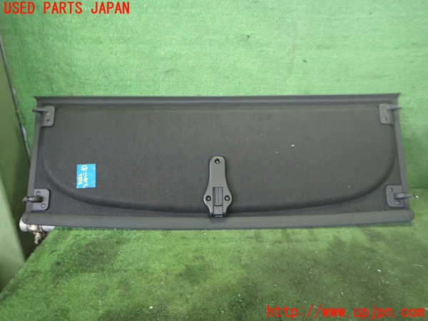 2UPJ-35627761]アウディ・Q3(8UCPSF)トノカバー1 中古_m0002.jpg