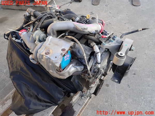 2UPJ-35642010]ジューク NISMO(NF15)エンジン MR16DDT 4WD 中古_m0002.jpg