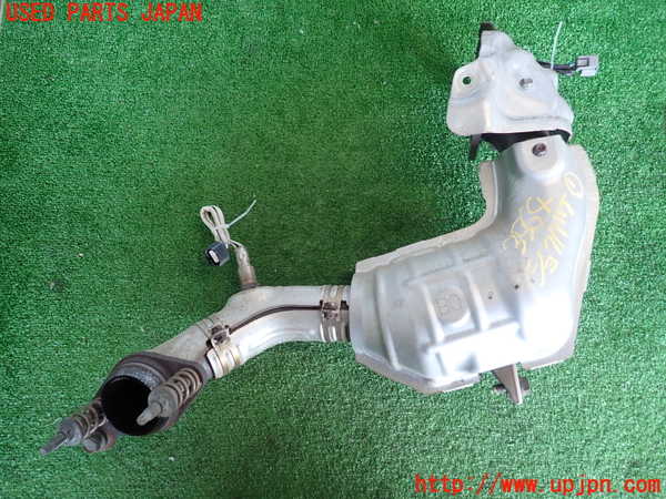 2UPJ-35642661]ジューク NISMO(NF15)触媒1 中古_m0001.jpg