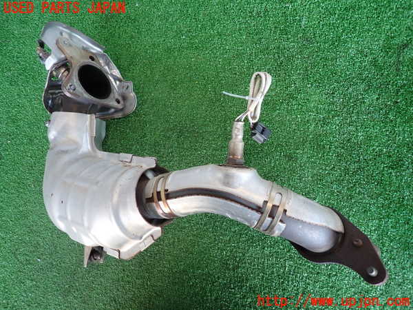 2UPJ-35642661]ジューク NISMO(NF15)触媒1 中古_m0002.jpg