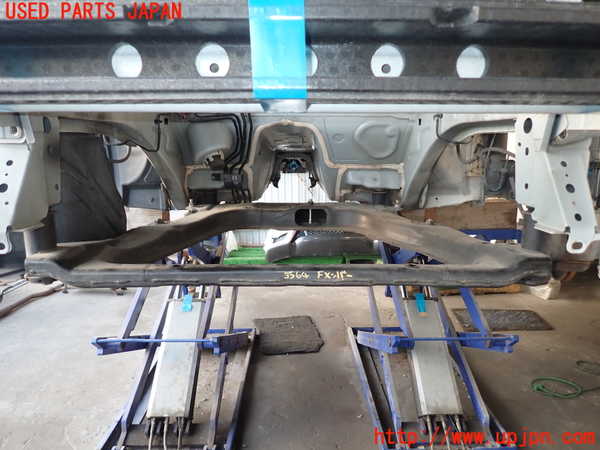 2UPJ-35645285]ジューク NISMO(NF15)フロントメンバー 中古_m0001.jpg