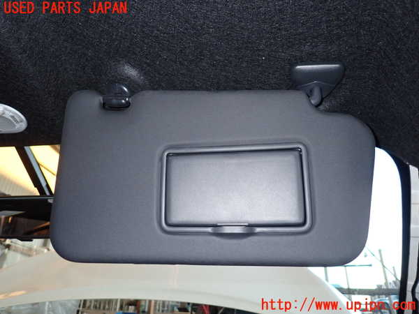 2UPJ-35647625]ジューク NISMO(NF15)室内サンバイザー右側 中古_m0002.jpg