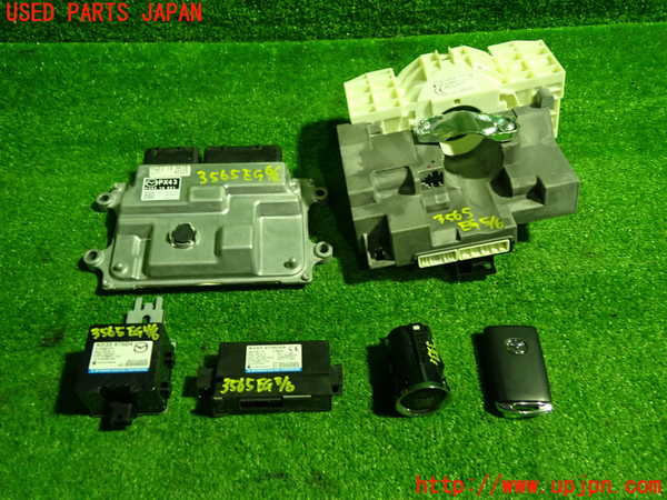 5UPJ-35656110]ロードスター RF(NDERC)エンジンコンピューター 中古_m0001.jpg